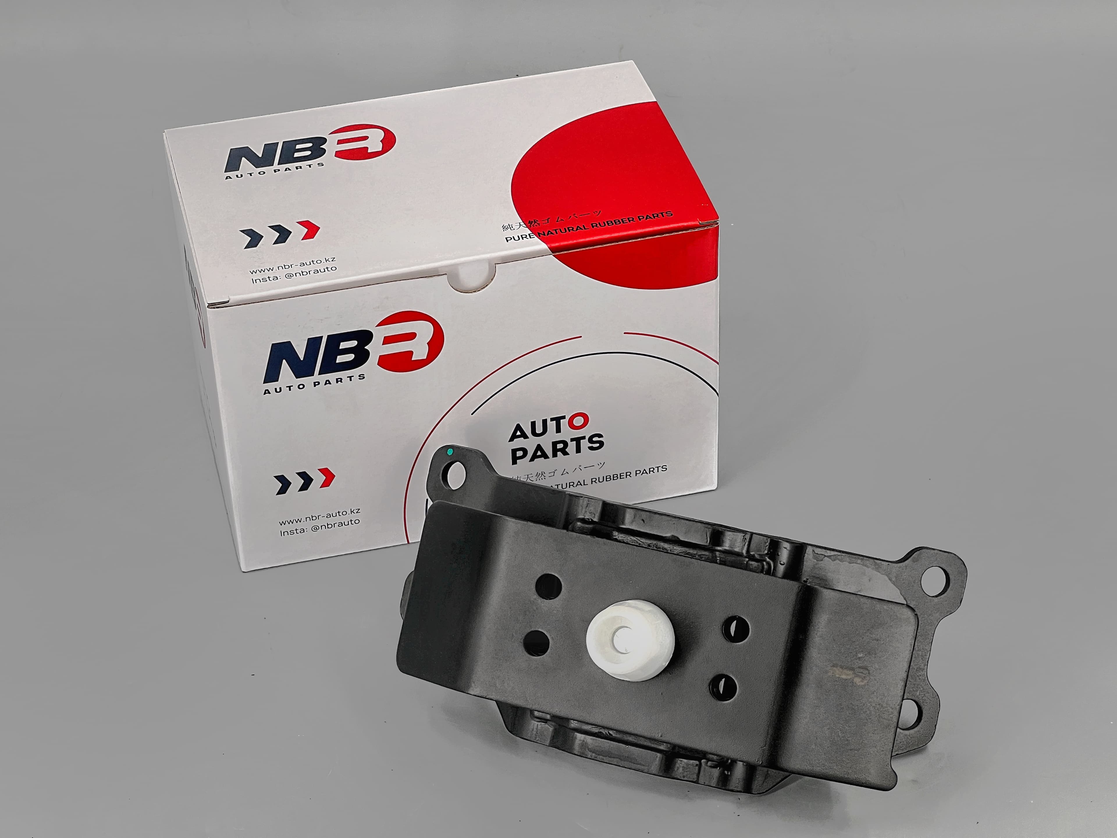 Rear Engine Mount — Toyota Land Cruiser 200 2UZ-FE — NBR 12371-50210N