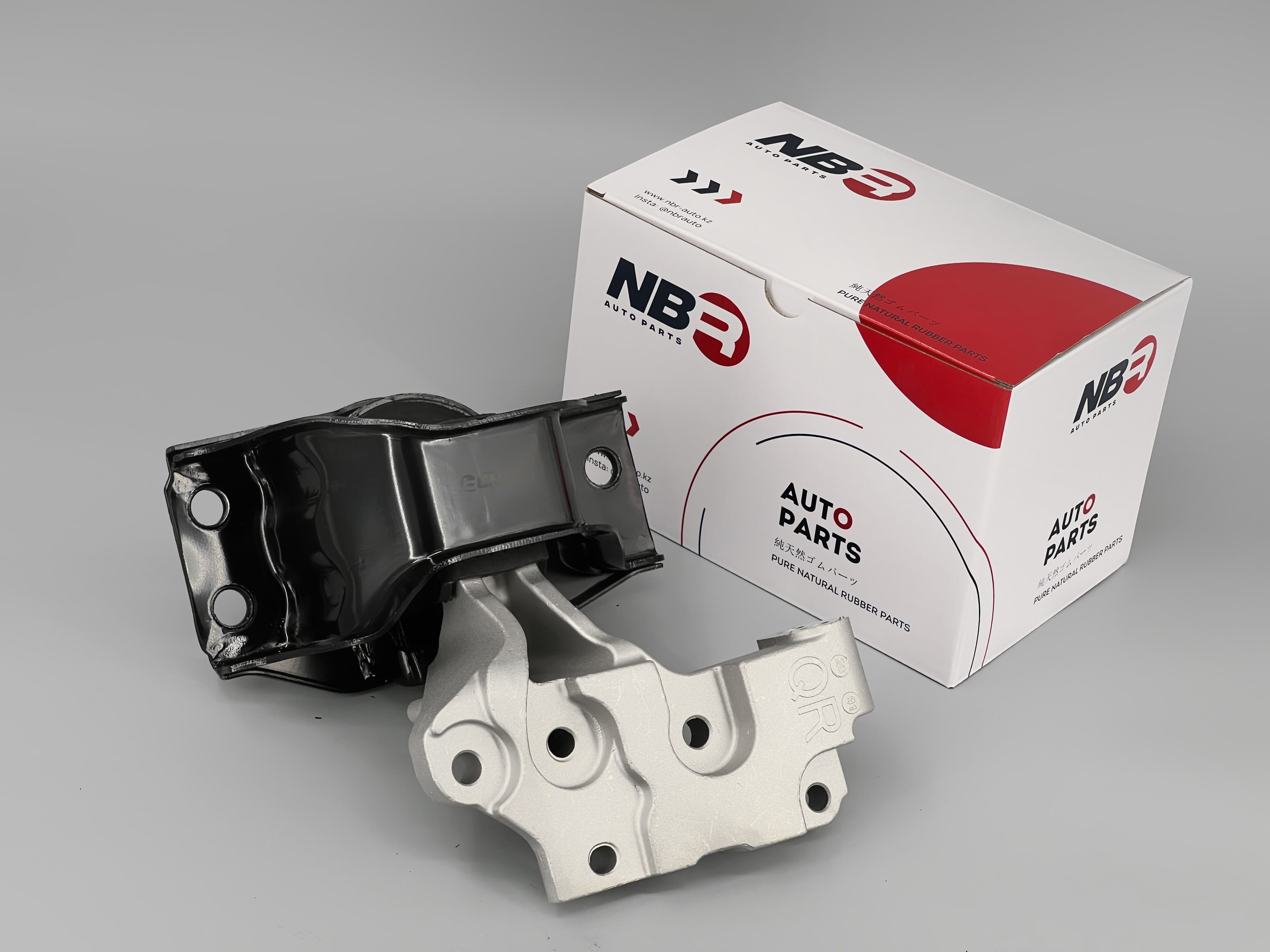 Right Hydraulic Engine Mount 11210-ET80A for Nissan Rogue S35 / Rogue Select / Sentra B16 / X-Trail T31 | 2.5L QR25DE | AWD | NBR Auto Parts