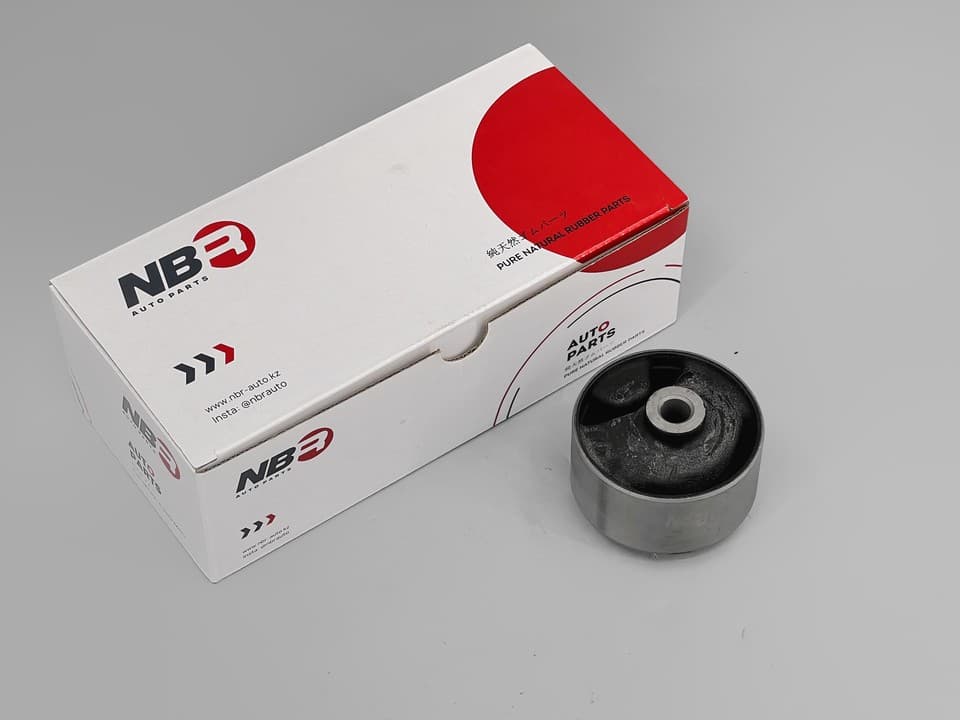 Rear Engine Mount Insert (Bush) — Toyota Ipsum / Avensis Verso / Picnic / Noah / Voxy — NBR 12371-28060BN